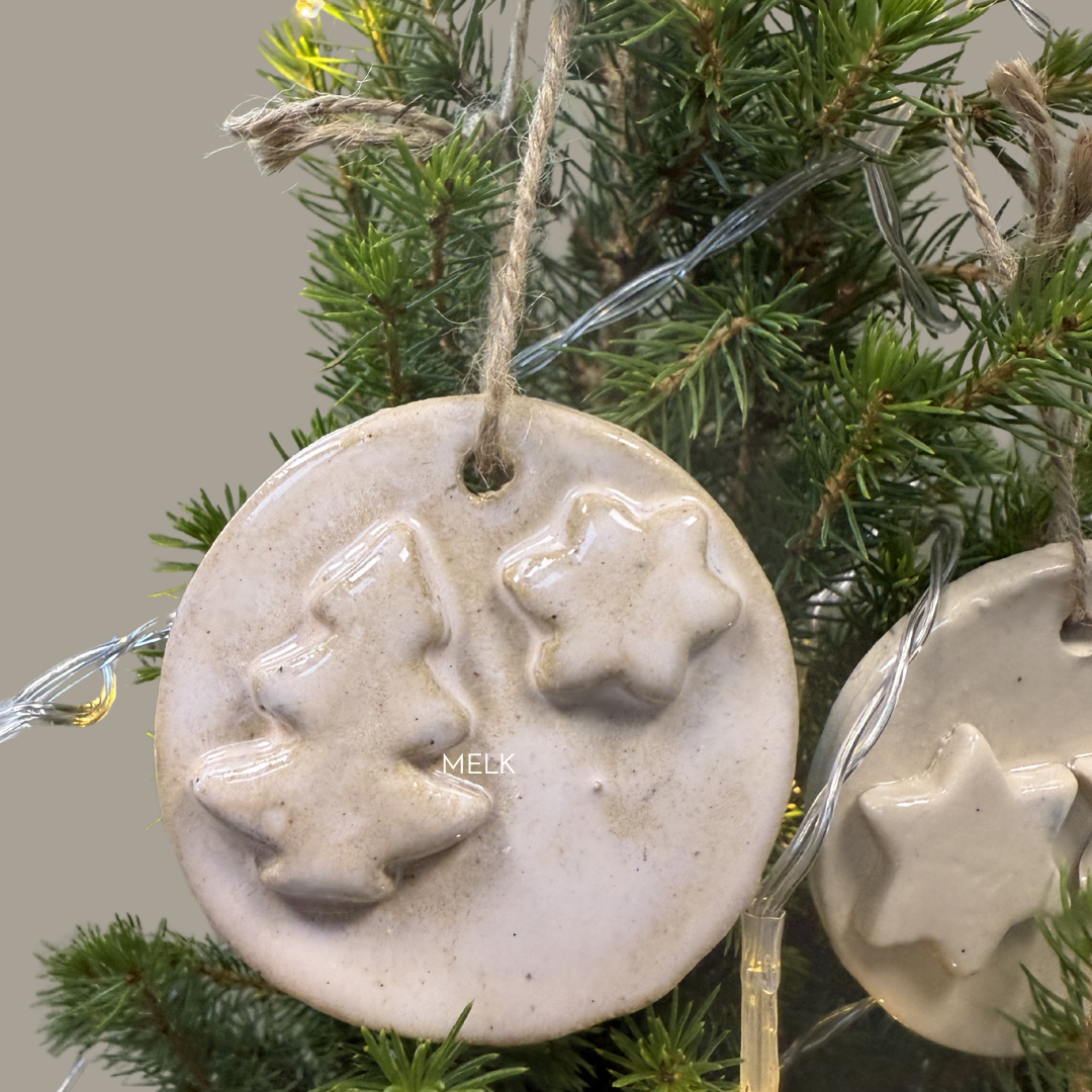 Kersthanger rond diverse figuren