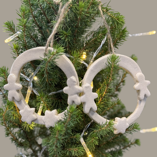 Kersthanger rond diverse figuren